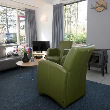 Comfortable Bungalow With A Tree House Box Bed On The Veluwe *